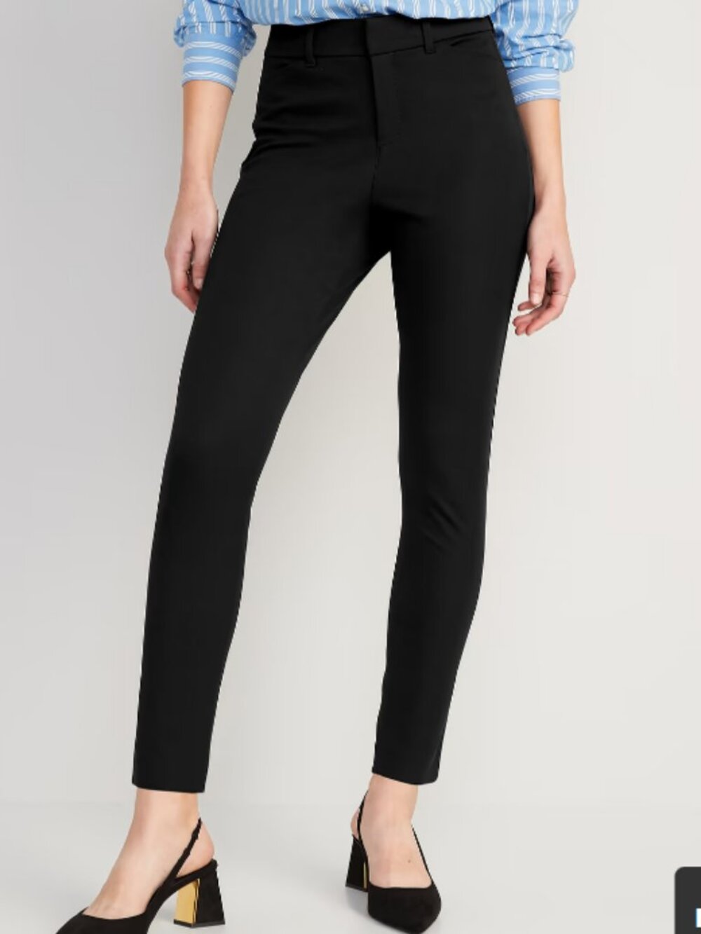 ## ✨ Old Navy High-Rise Pixie Skinny Pants in Classic Black ✨